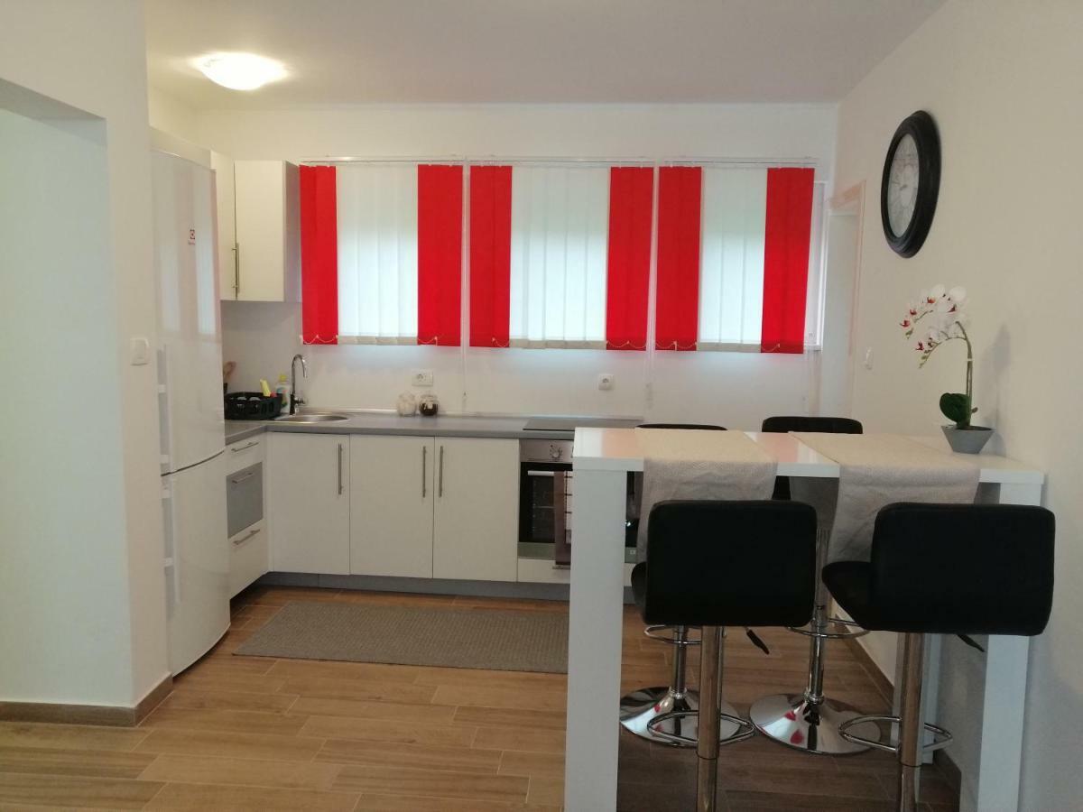 Cosy Apartment Road A6 Fuzine Exterior photo
